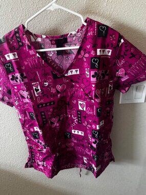 aCTUAL Scrub Top